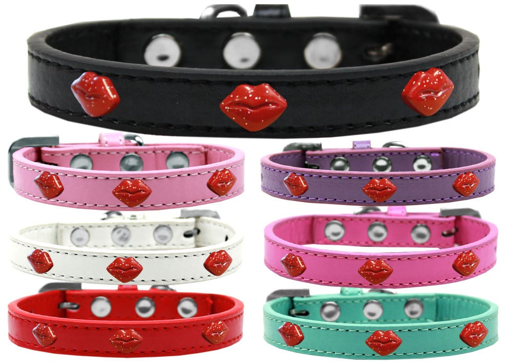 A stylish red leather dog collar featuring glitter lips design, adorned with metal widgets, perfect for fashionable pets.