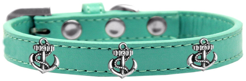 Stylish dog collar featuring a silver anchor design with metal widgets, perfect for pets.