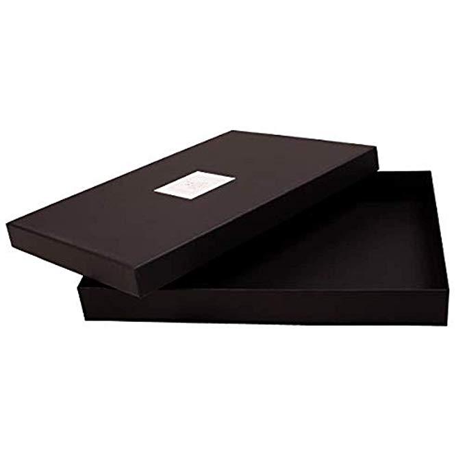 Luxurious red scarf made from 100% baby alpaca wool, showcasing its soft texture and elegant design, perfect for winter wear.