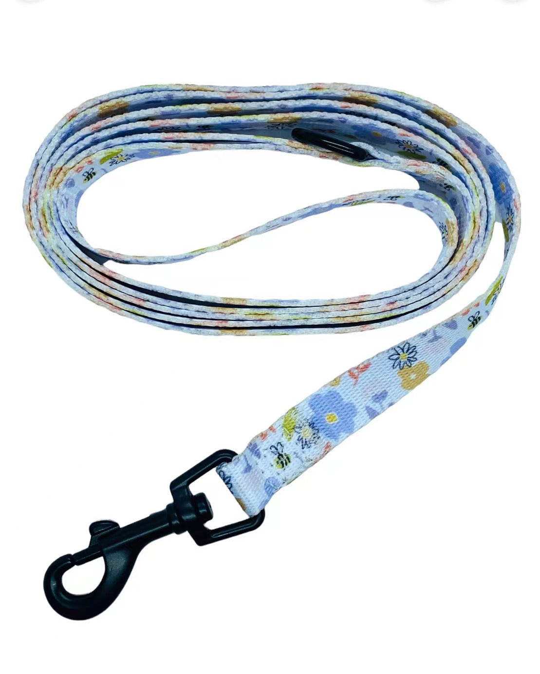 Oh My Bee dog leash featuring a vibrant bee print design on durable nylon material, perfect for stylish walks.