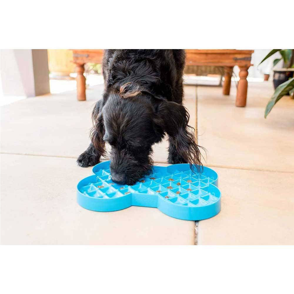 Lickimat SloDog Slow Feeder Plate in black, featuring shallow pockets for easy feeding and promoting slow eating habits in dogs.