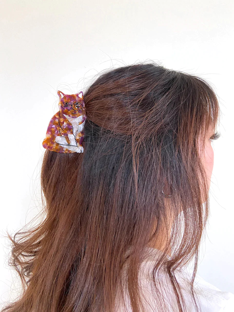 Hand-painted Cat Breed Claw Hair Clip by PAWSOME PETS NEW YORK, showcasing a unique design with vibrant colors and eco-friendly materials.