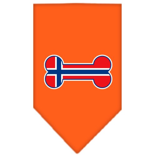A stylish pet bandana featuring a bone-shaped design of the Norway flag, perfect for dogs of all sizes.