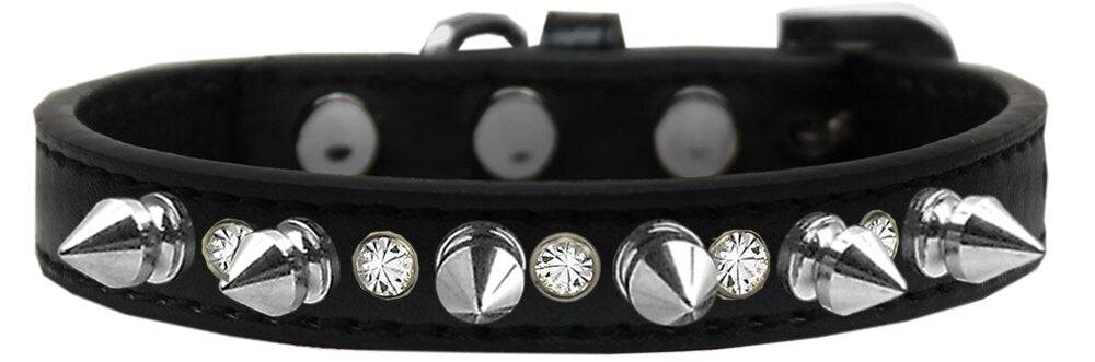 Stylish pet collar featuring clear crystals and silver spikes, designed for dogs and cats.