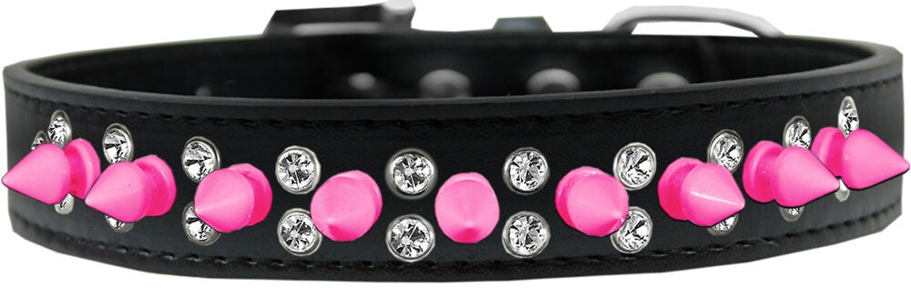 Bright pink spike collar for pets with clear crystals, showcasing a stylish design for dogs and cats.
