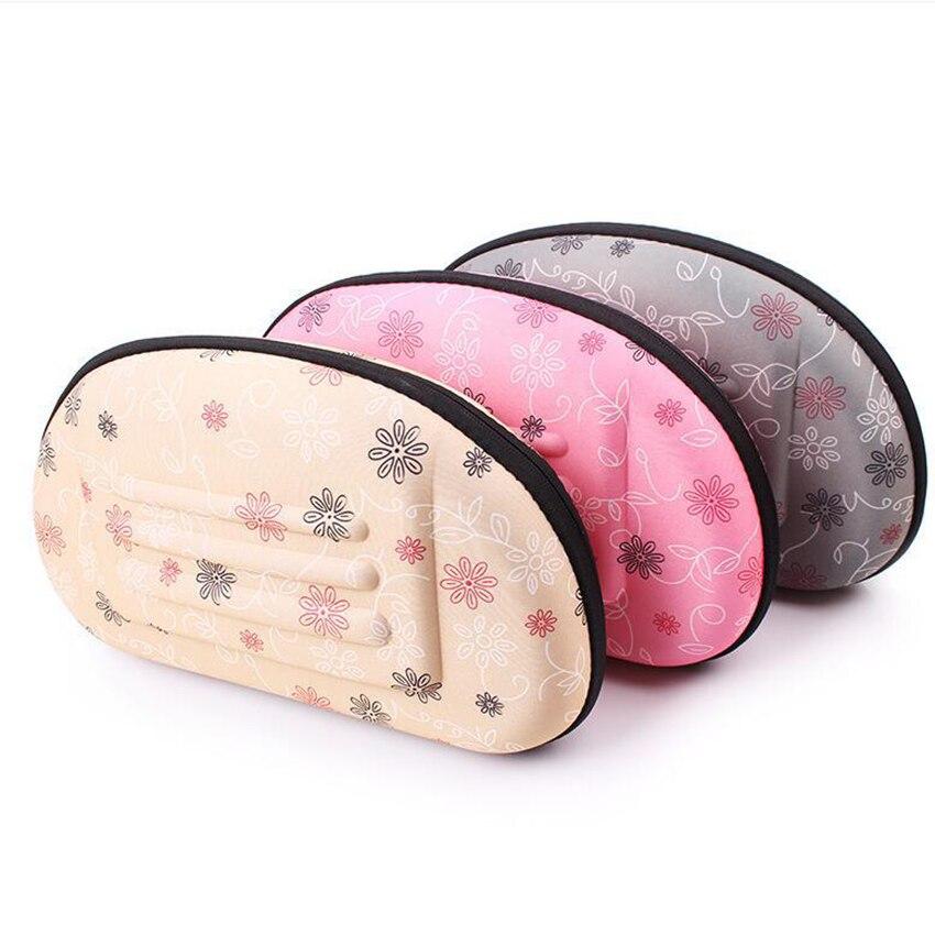 Portable puppy handbag carrier bag in gray, designed for small dogs, featuring a waterproof material and stylish print pattern.