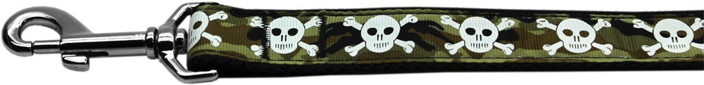 Camo Skulls nylon collar and leash for dogs and cats, featuring military-grade nylon and stylish design.