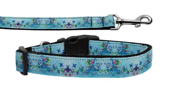 Dreamy Blue nylon collar and leash for pets, showcasing durable design and stylish ribbon.