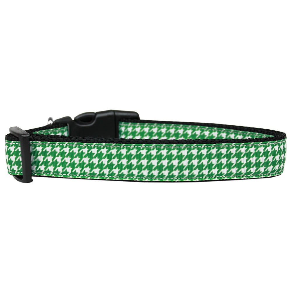 Houndstooth Emerald Green nylon collar and leash for pets, showcasing durable military-grade nylon and stylish ribbon design.