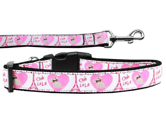 Stylish nylon collar and leash for dogs and cats featuring a chic 'Oh La La Paris' design, showcasing military-grade nylon and elegant ribbon.
