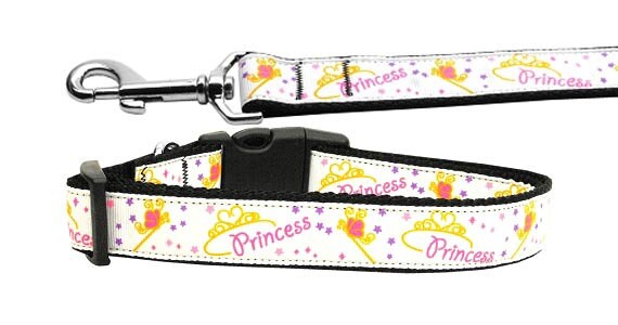 A stylish nylon collar and leash set for pets, featuring a pink ribbon design, perfect for dogs and cats.