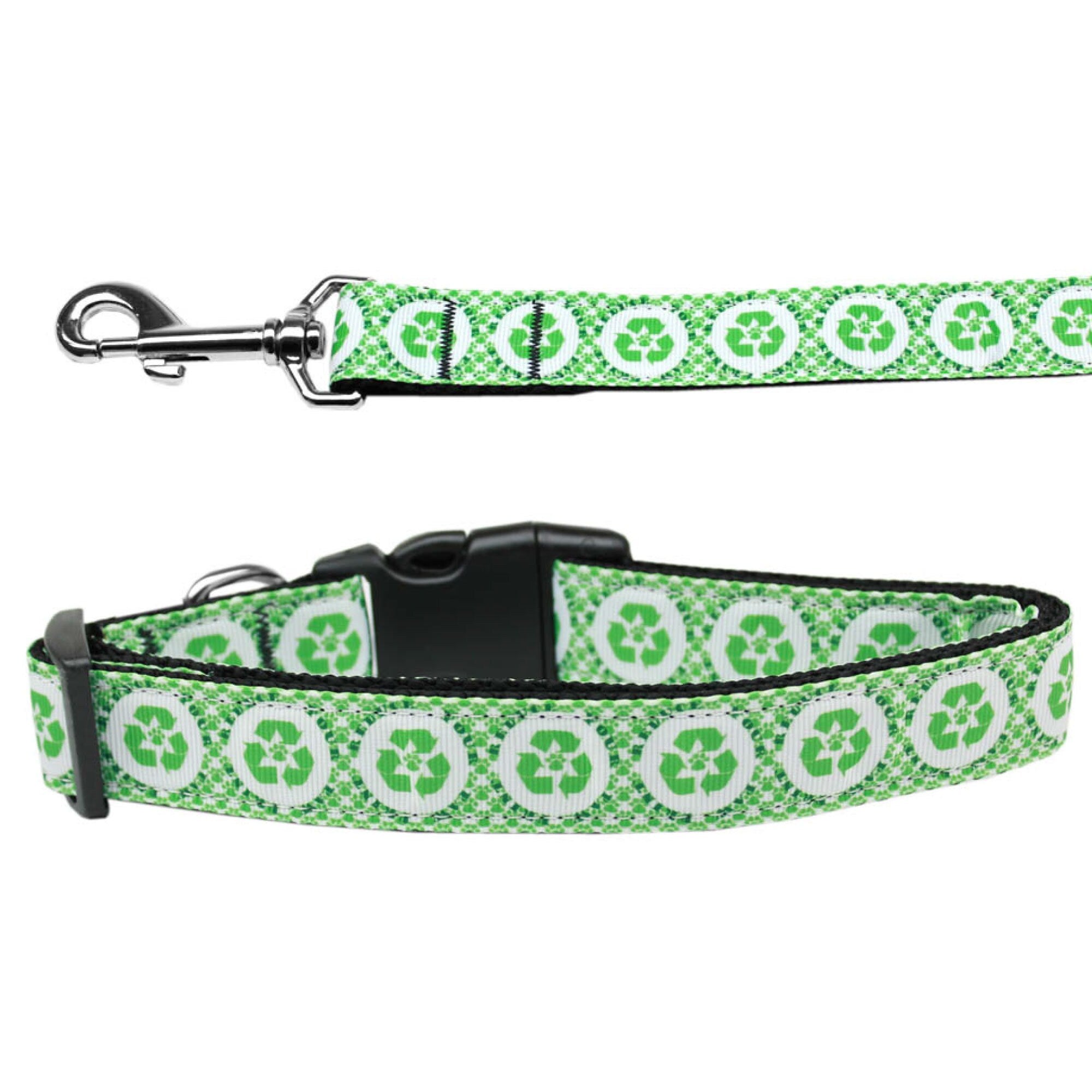 A stylish nylon collar and leash set for dogs and cats, featuring a durable design and a breakaway buckle for safety.