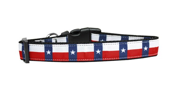 A stylish nylon collar and leash featuring the Texas Flag design, suitable for dogs and cats, showcasing durability and comfort.
