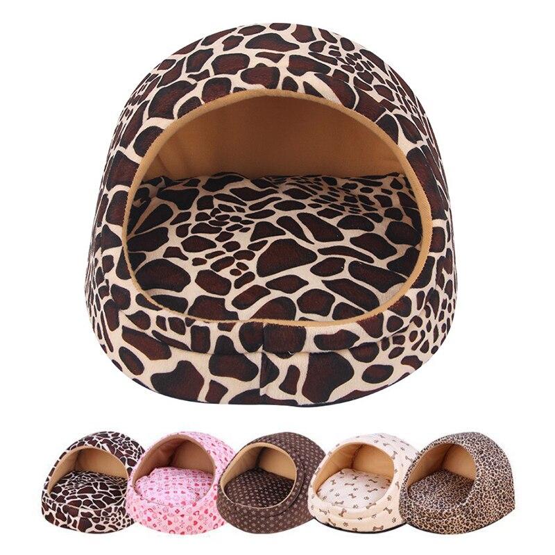 Cozy Winter Warm Mat for pets, featuring a soft and breathable design, perfect for small dogs and cats to sleep comfortably.