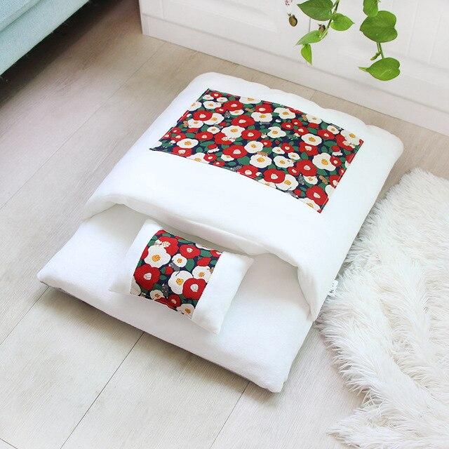 A cozy removable dog cat bed sleeping bag in soft pp cotton, perfect for winter warmth, available in multiple sizes.