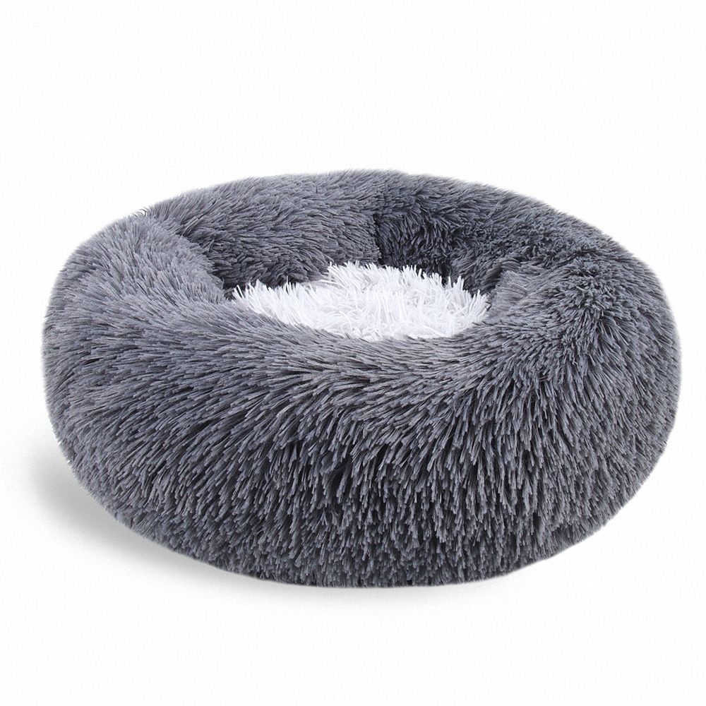 Round plush pet litter in color blocking design, suitable for cats and dogs, featuring anti-skid fabric and thermal insulation.