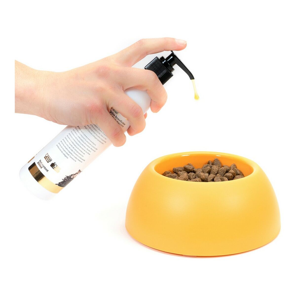 A 500 ml bottle of Salmon Oil Gloria, designed for dogs and cats, showcasing its premium quality and health benefits.