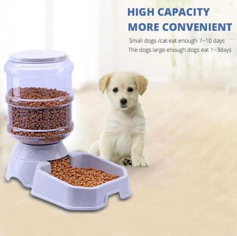 Smart Automatic Pet Feeder with programmable settings and detachable food tray, designed for convenient pet feeding.