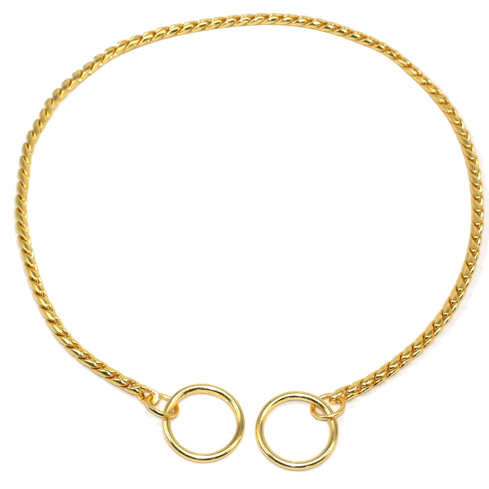 Gold chain choker with rings.