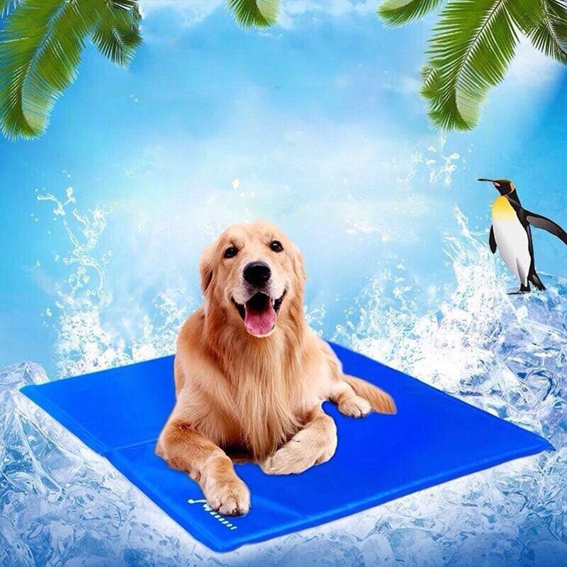 A Summer Dog Cooling Mat in solid color, designed for pets to stay cool during hot weather, suitable for both dogs and cats.