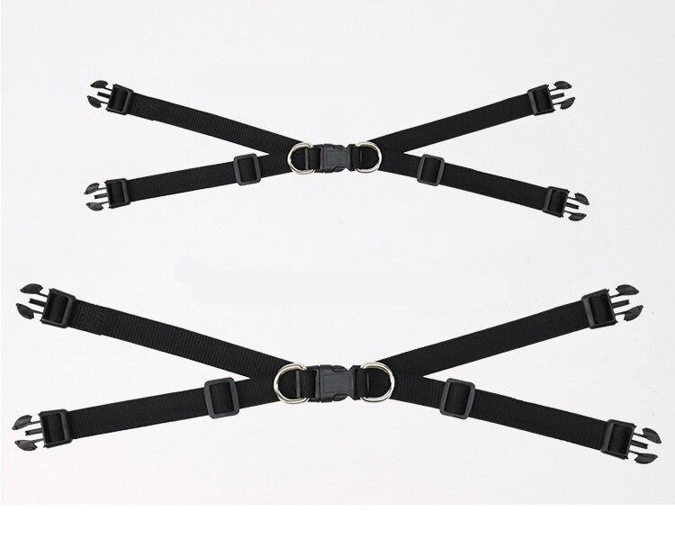 Thick waterproof dog coat with reflective strips and fur collar, suitable for large dogs like Golden Retrievers and Rottweilers.