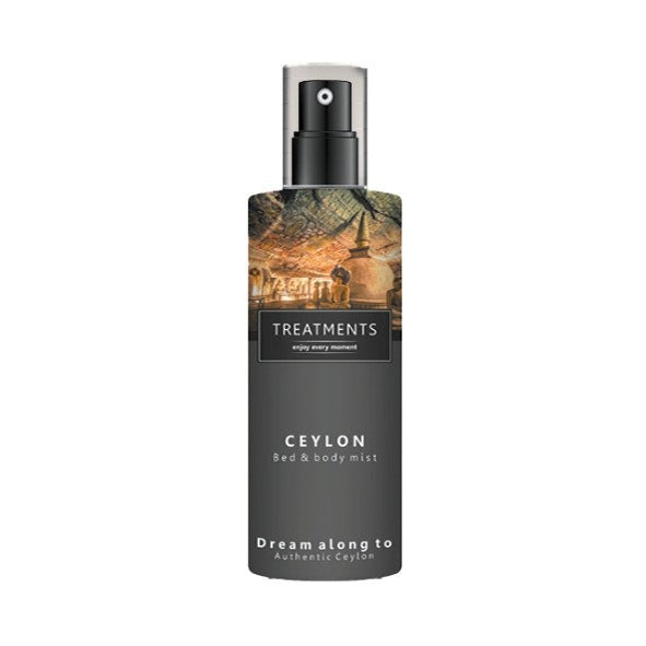 Treatments TC07 Bed & Bodymist in Ceylon, 150 ml spray bottle with elegant design, perfect for refreshing textiles and creating a unique home fragrance.