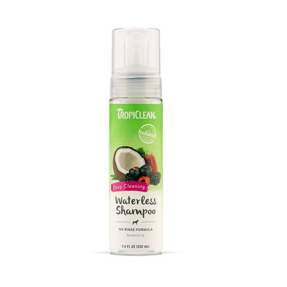 Tropiclean Deep Cleaning Waterless Shampoo for Pets bottle with vibrant packaging, featuring images of raspberry and mango.
