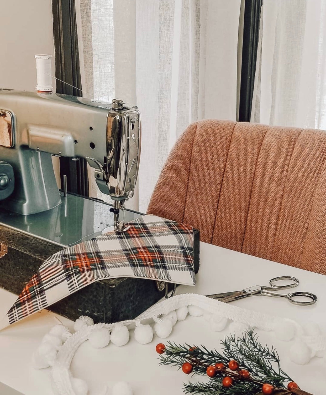 Violet light purple cotton collar for cats and dogs, featuring a trendy Japanese style design, handmade with love in Canada.