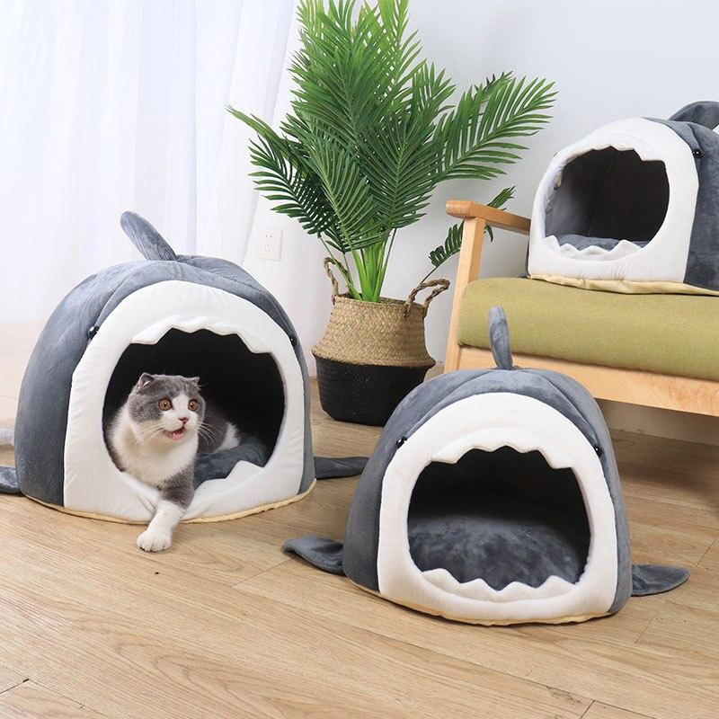 Warm Pet Dog Bed in shark shape, made of breathable cotton, perfect for winter comfort for cats and dogs.