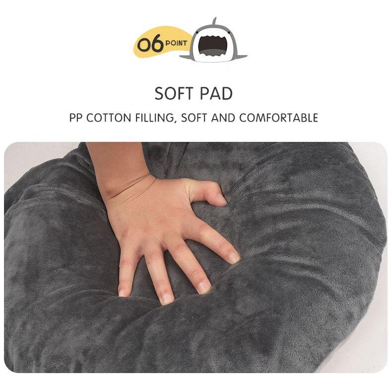 Warm Pet Dog Bed in shark shape, made of breathable cotton, perfect for winter comfort for cats and dogs.