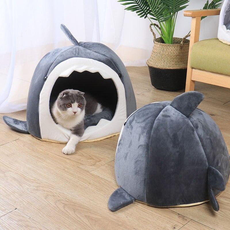Warm Pet Dog Bed in shark shape, made of breathable cotton, perfect for winter comfort for cats and dogs.