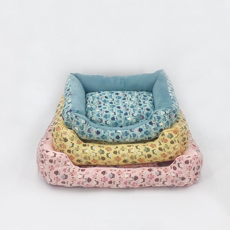Cozy Winter Dog Bed Mat designed for pets, featuring soft cloth material and a round shape for comfort.