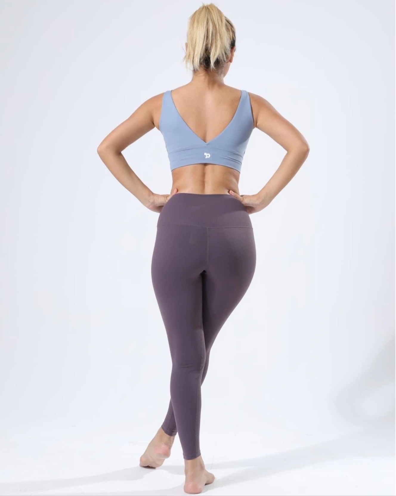 HauteD DK Legging in vibrant colors showcasing multi-panel design for enhanced movement.
