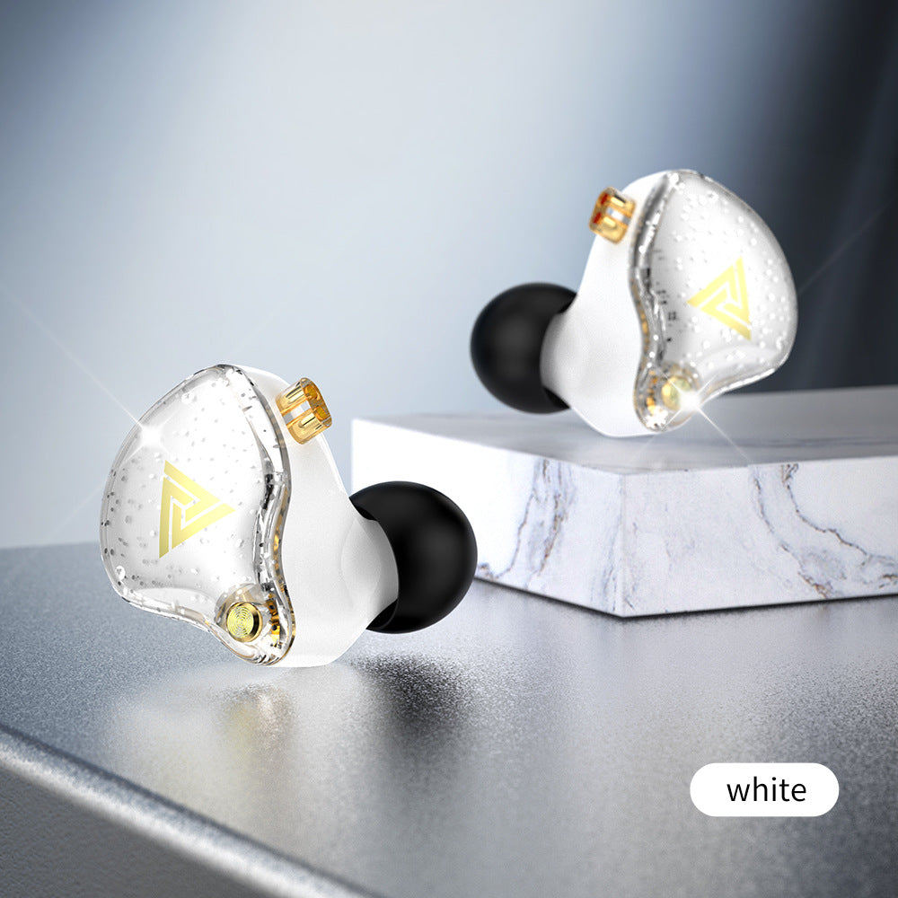 PRO Headphones HiFi Fever Subwoofer In Ear Wired with silicone sleeves and L-bend 3.5mm plug, showcasing their sleek design and durable materials.
