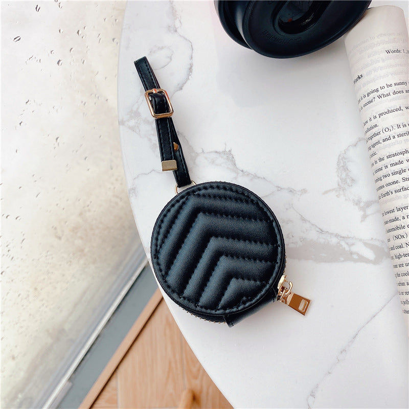 Stylish Bluetooth headset protective case made of imitation leather, featuring a zipper closure and available in multiple colors.