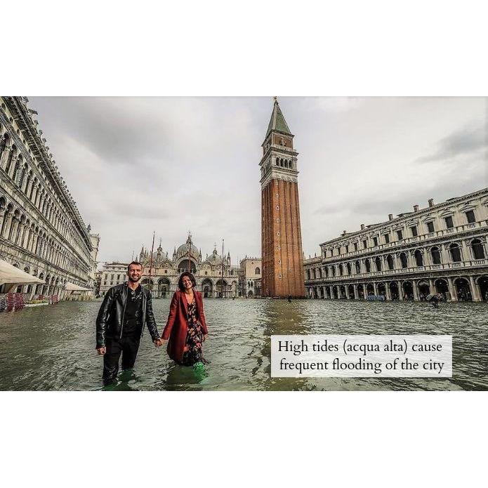 Handcrafted Venice phone case featuring the Lion of St. Marco, made from ancient oak wood, showcasing its unique grain and engraving.