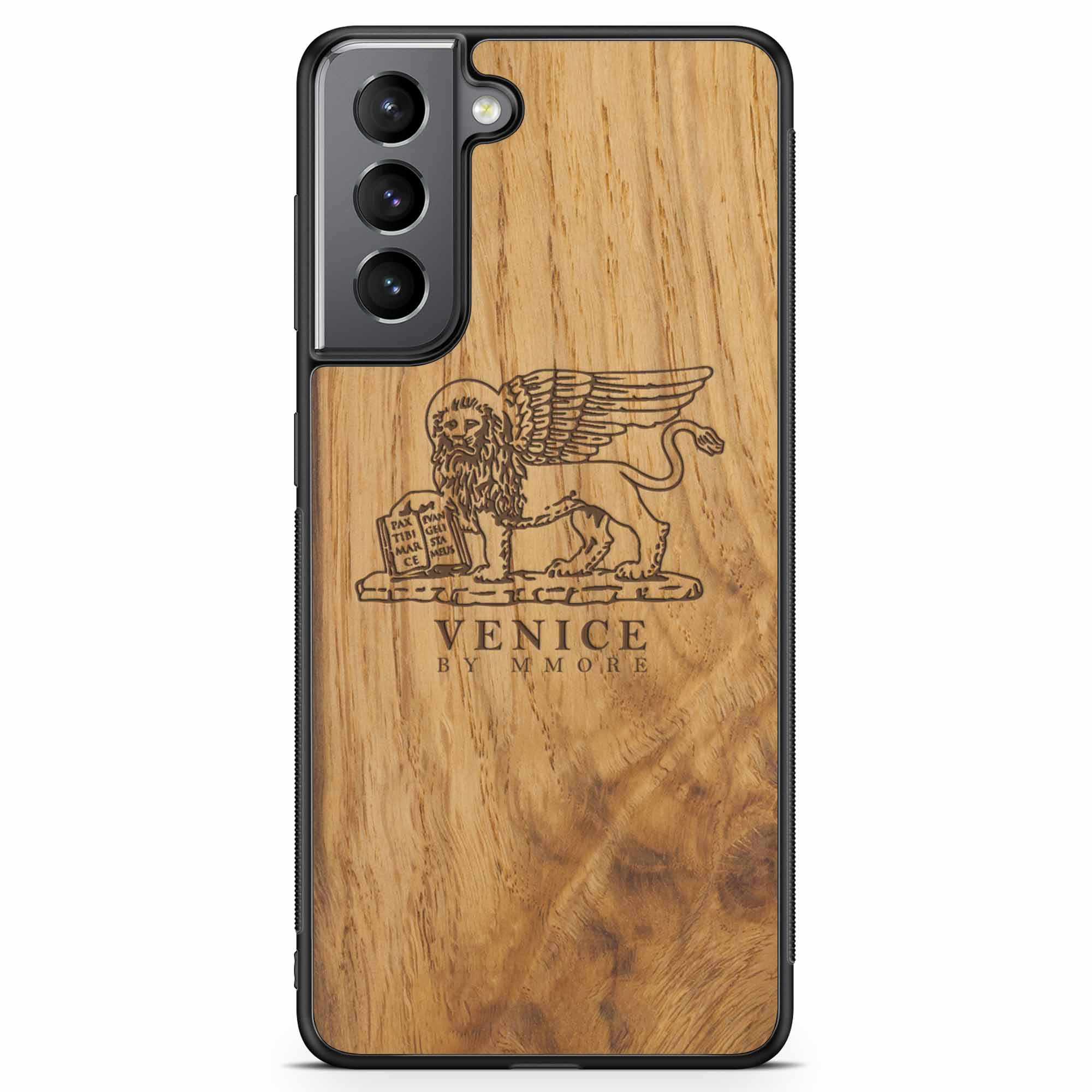 Handcrafted Venice phone case featuring the Lion of St. Marco, made from ancient oak wood, showcasing its unique grain and engraving.