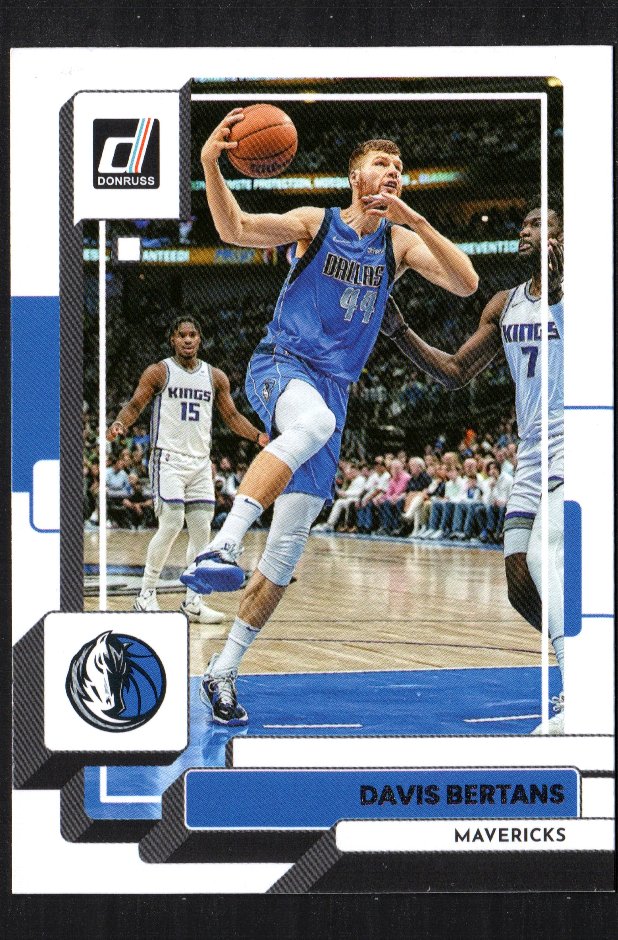 Davis Bertans Dallas Mavericks #148 trading card from the 2022-23 Donruss set, showcasing the player in vibrant colors.