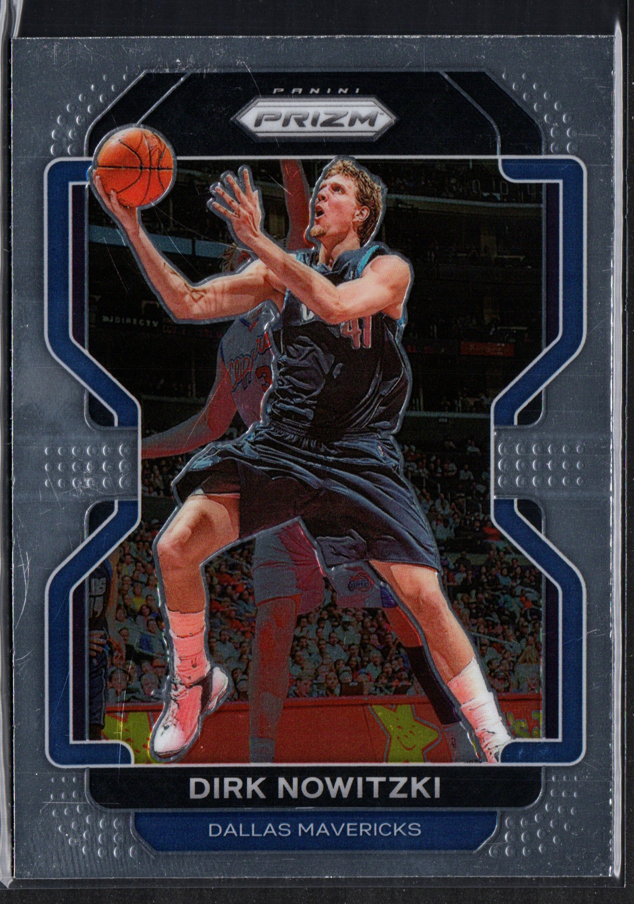 Dirk Nowitzki Dallas Mavericks #289 trading card from the 2021-22 Panini Prizm set, showcasing vibrant colors and detailed design.