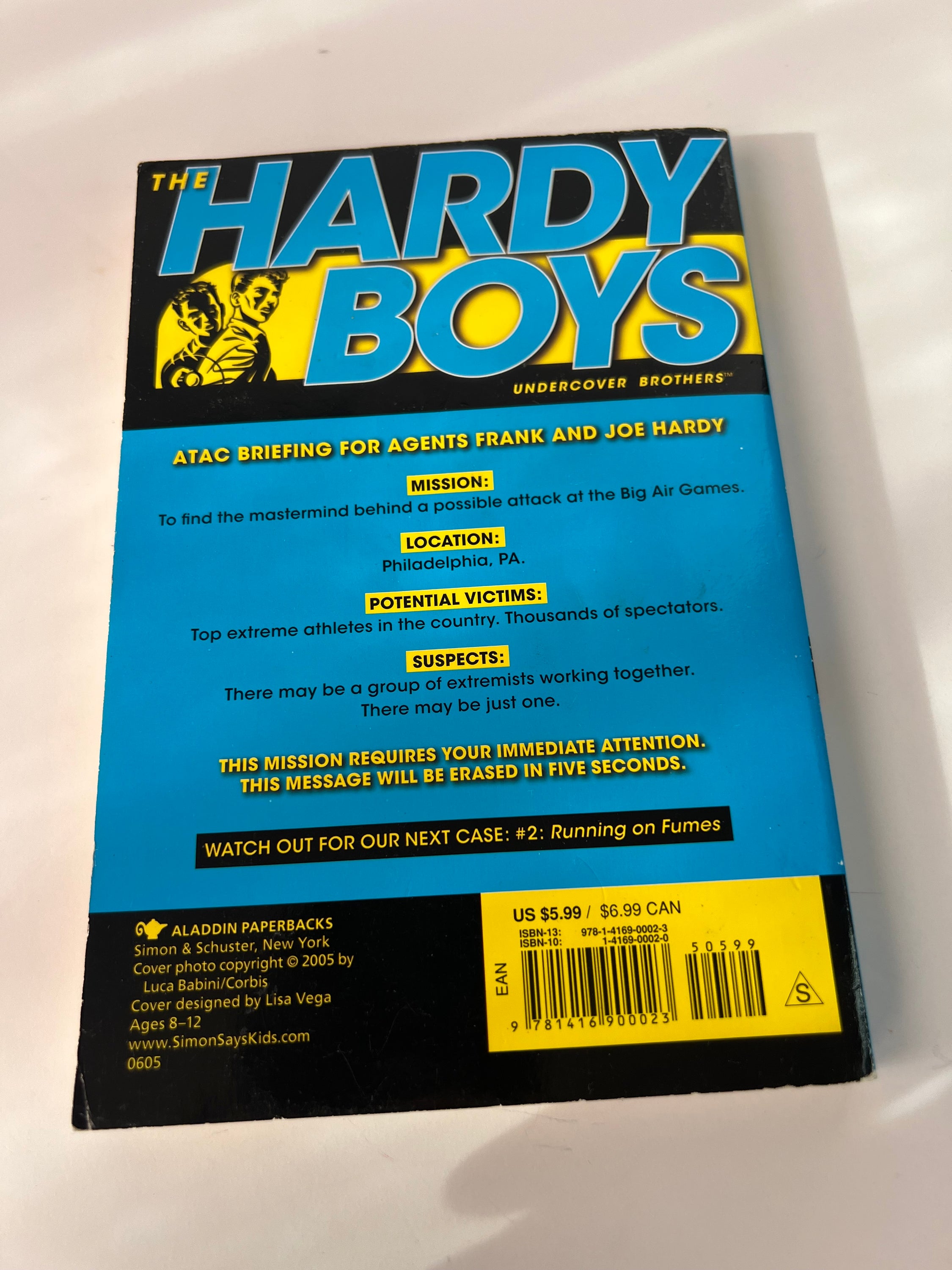 Cover of 'Extreme Danger' by Franklin W. Dixon featuring the Hardy Boys in an adventurous pose.