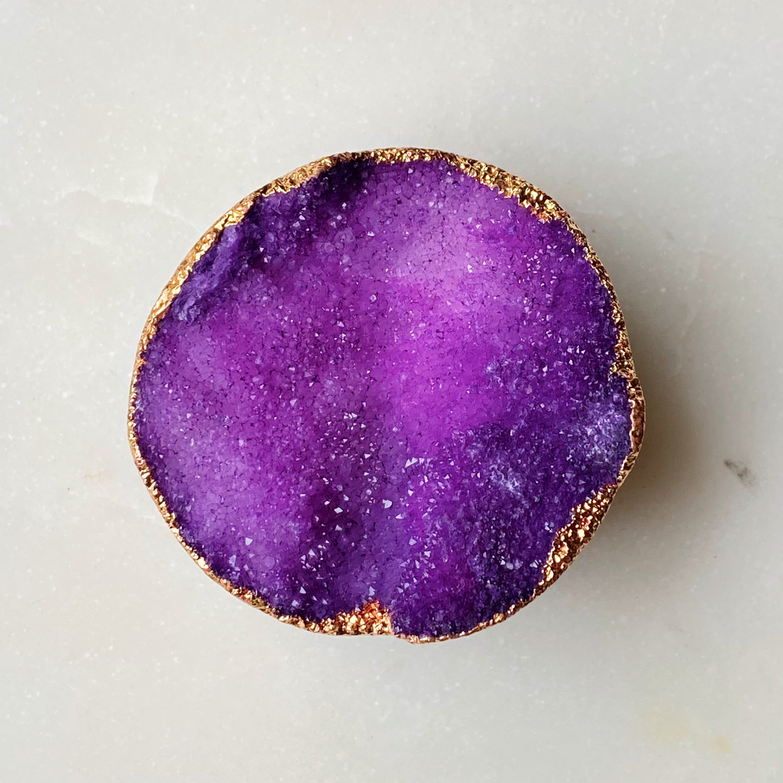 Golden Edge Natural Stone Device Grip featuring a unique natural stone slice with a golden trim, designed for mobile phones and tablets.