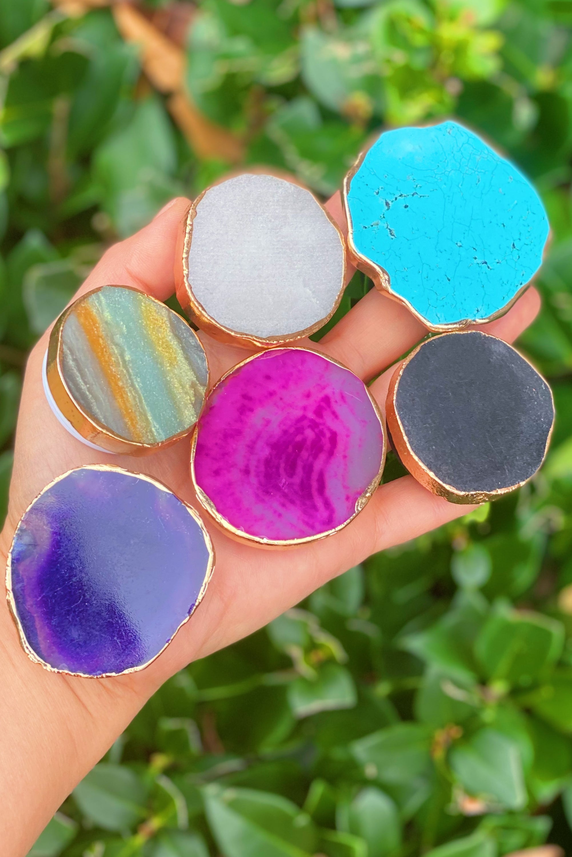 Golden Edge Natural Stone Device Grip featuring a unique natural stone slice with a golden trim, designed for mobile phones and tablets.