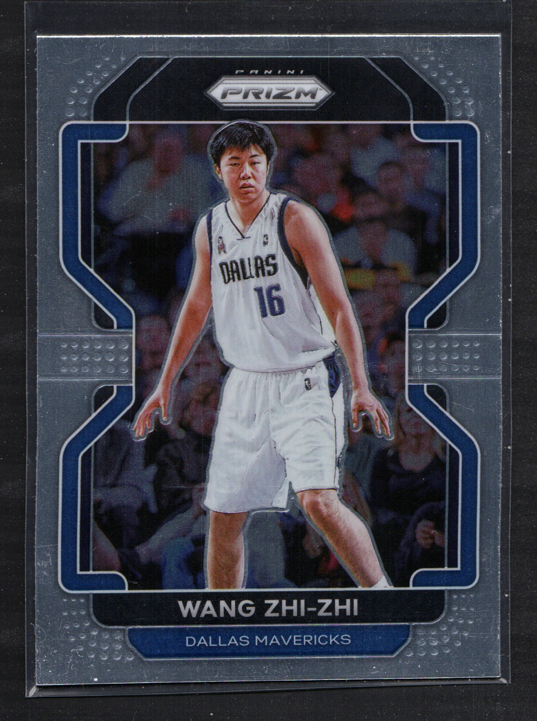 Wang Zhi-Zhi Dallas Mavericks #273 trading card from the 2021-22 Panini Prizm set, showcasing vibrant colors and detailed player imagery.