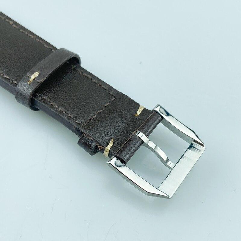 22MM genuine leather watch strap designed for pilots' watches, showcasing its sleek design and durable material.