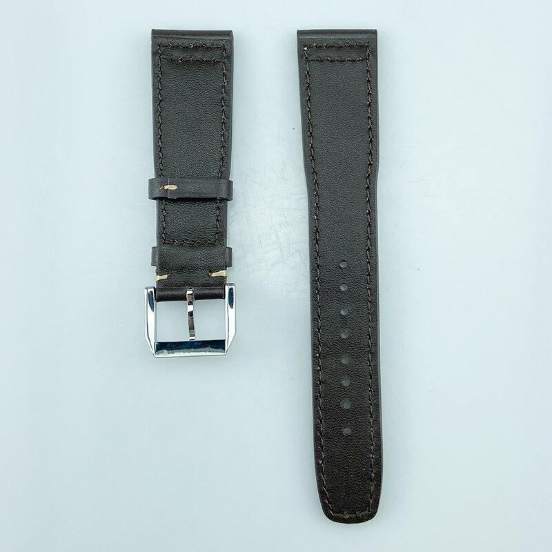 22MM genuine leather watch strap designed for pilots' watches, showcasing its sleek design and durable material.