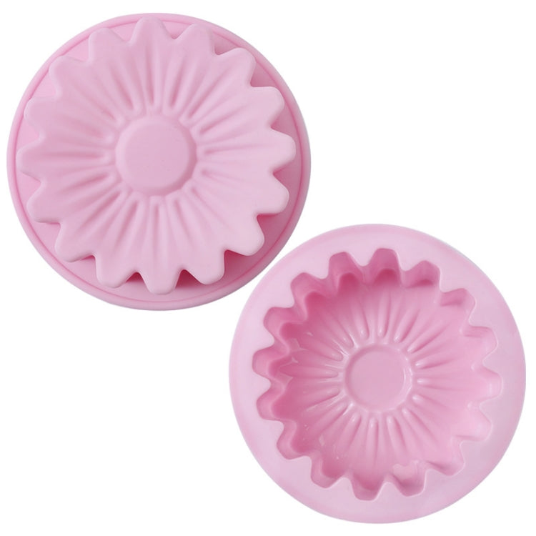 Two pieces of silicone sunflower cake molds, high temperature resistant, ideal for baking cakes and desserts.