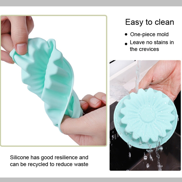 Two pieces of silicone sunflower cake molds, high temperature resistant, ideal for baking cakes and desserts.