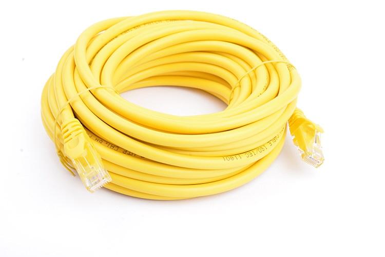 8WARE Cat6a UTP Ethernet Cable 10m in yellow, featuring a full copper core and snagless design for optimal performance and safety.