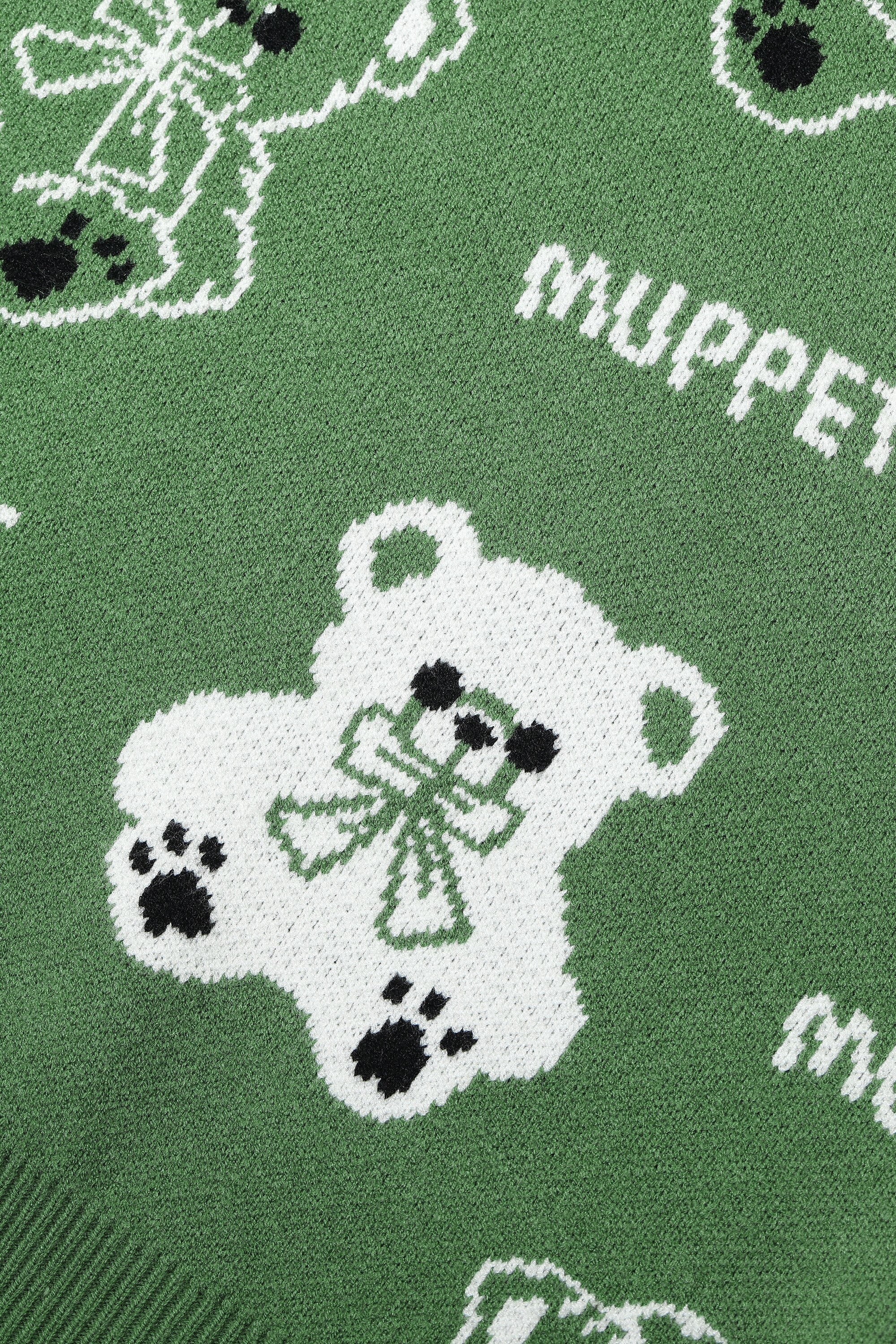 A stylish Bear Graphic Knit Pullover for women, featuring a cute bear design and a V-neck, perfect for autumn casual wear.