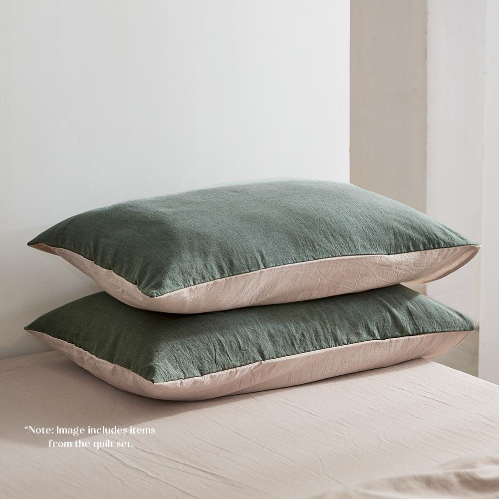 Cosy Club Double Green Beige Cotton Sheet Set featuring a soft texture and two-tone design, perfect for enhancing bedroom decor.